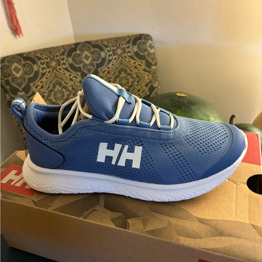 Helly Hansen  Sneakers in Blue and White